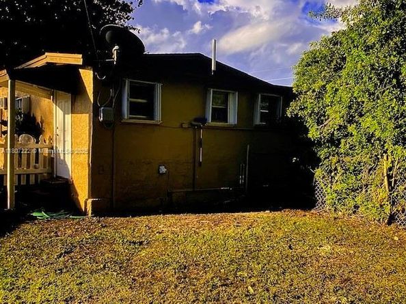 10601 SW 172nd St, Miami FL 33157