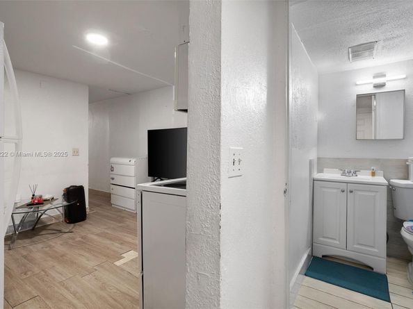 10601 SW 172nd St, Miami FL 33157