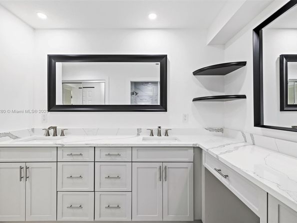 11069 Rios Rd, Boca Raton FL 33498