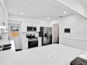 6300 SW 62nd Pl, South Miami FL 33143