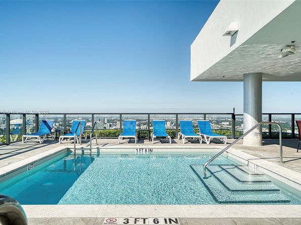 1600 NE 1st Ave 3019, Miami FL 33132