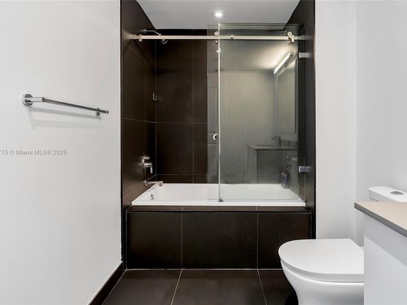 1600 NE 1st Ave 3019, Miami FL 33132