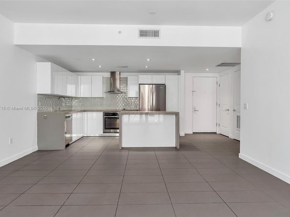 1600 NE 1st Ave 3019, Miami FL 33132