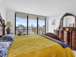 1000 W Island Blvd 312, Aventura FL 33160