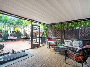 2340 Evergreen Ct, Pembroke Pines FL 33026