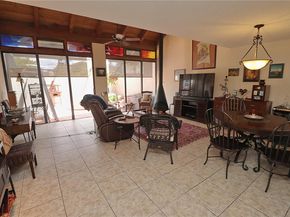 11060 N Lakeview Dr, Pembroke Pines FL 33026