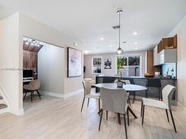 17033 SW 1st St, Pembroke Pines FL 33027