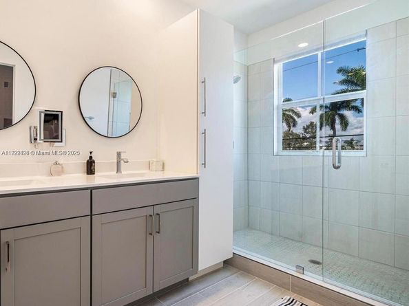 17033 SW 1st St, Pembroke Pines FL 33027