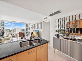 6801 Collins Ave 1414, Miami Beach FL 33141