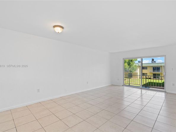 505 NW 177th St 243, Miami Gardens FL 33169