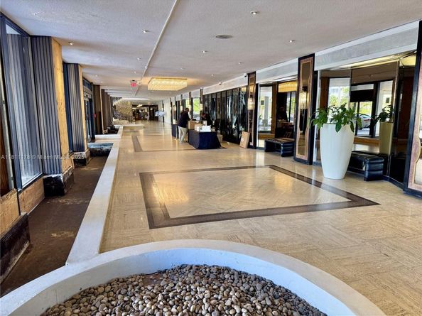 5555 Collins Ave 6E, Miami Beach FL 33140