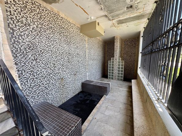 5555 Collins Ave 6E, Miami Beach FL 33140