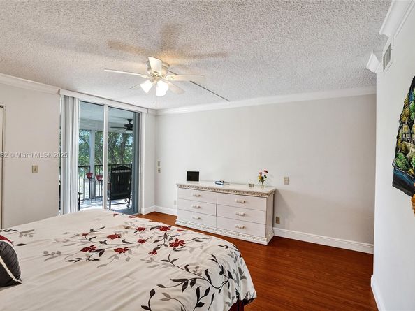 370 NW 76th Ave 307, Margate FL 33063