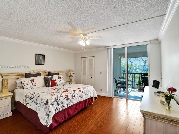 370 NW 76th Ave 307, Margate FL 33063