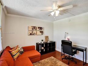 370 NW 76th Ave 307, Margate FL 33063