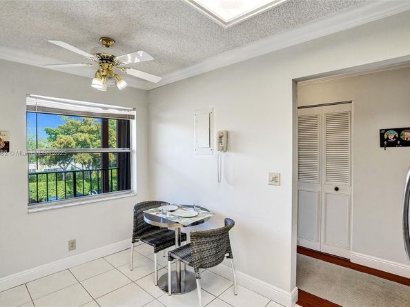 370 NW 76th Ave 307, Margate FL 33063