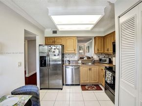 370 NW 76th Ave 307, Margate FL 33063