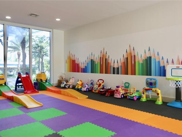 19111 Collins Ave 607, Sunny Isles Beach FL 33160