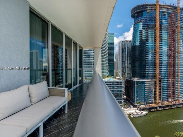 485 Brickell Ave 2302, Miami FL 33131