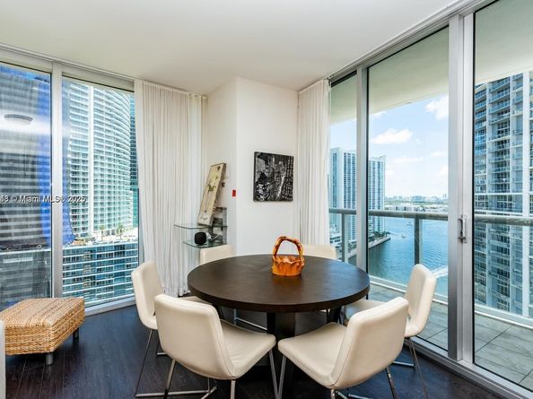 485 Brickell Ave 2302, Miami FL 33131