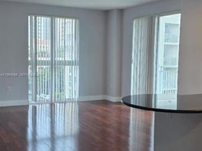 7280 SW 90th St 601, Miami FL 33156