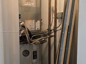 7280 SW 90th St 601, Miami FL 33156