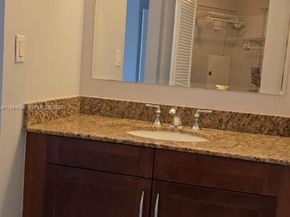 7280 SW 90th St 601, Miami FL 33156