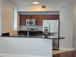 7280 SW 90th St 601, Miami FL 33156