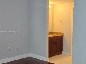 7280 SW 90th St 601, Miami FL 33156