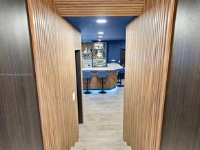 19035 E Saint Andrews Dr, Hialeah FL 33015