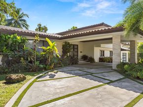 19035 E Saint Andrews Dr, Hialeah FL 33015