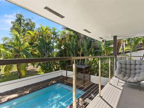 19035 E Saint Andrews Dr, Hialeah FL 33015