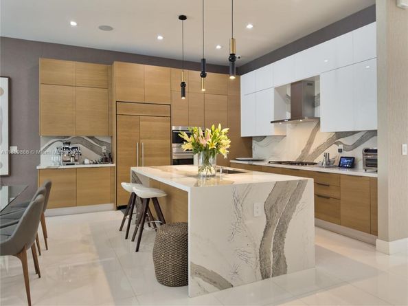 8162 NW 48th Ter, Doral FL 33166