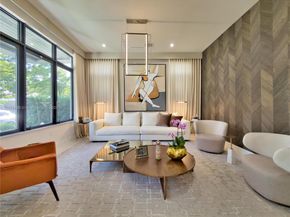 8162 NW 48th Ter, Doral FL 33166