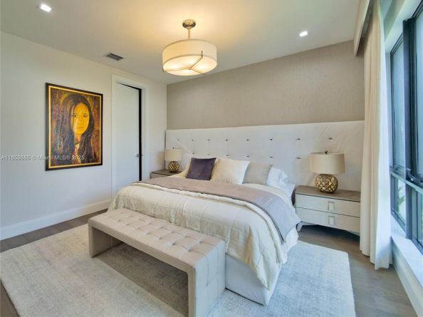 8162 NW 48th Ter, Doral FL 33166