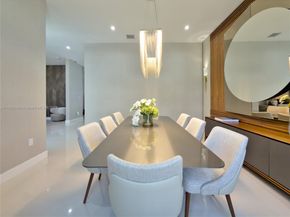 8162 NW 48th Ter, Doral FL 33166