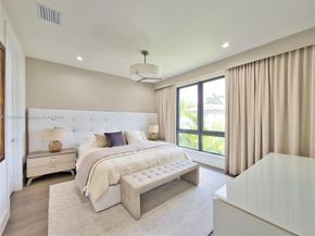 8162 NW 48th Ter, Doral FL 33166