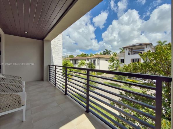 8162 NW 48th Ter, Doral FL 33166