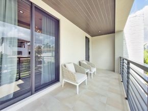 8162 NW 48th Ter, Doral FL 33166