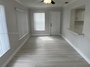 6990 NW 17th St, Margate FL 33063