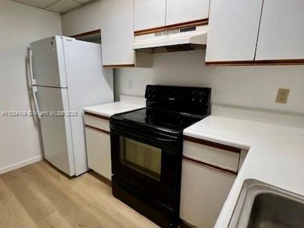 10401 SW 108th Ave 136, Miami FL 33176