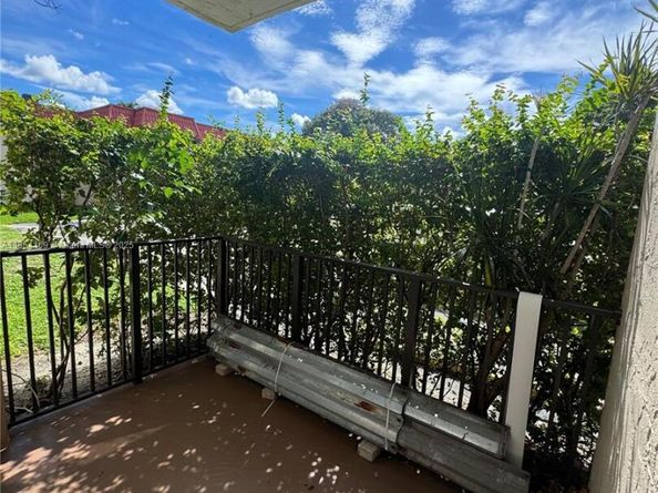 10401 SW 108th Ave 136, Miami FL 33176