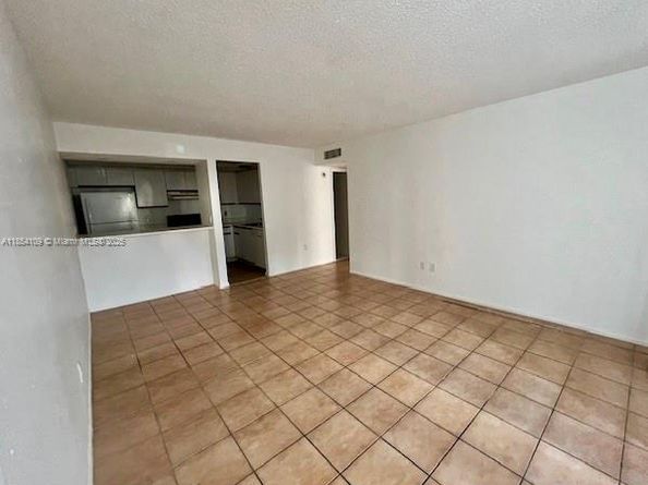 10401 SW 108th Ave 136, Miami FL 33176