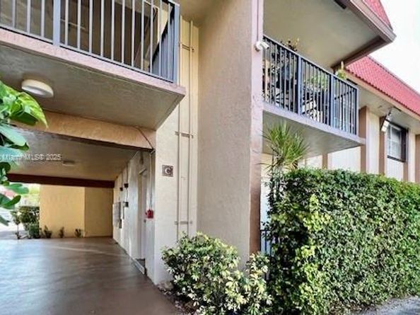 10401 SW 108th Ave 136, Miami FL 33176
