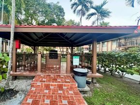 10401 SW 108th Ave 136, Miami FL 33176