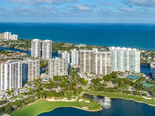 20505 E Country Club Dr 1532, Aventura FL 33180