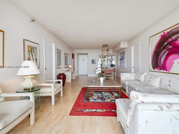 20505 E Country Club Dr 1532, Aventura FL 33180