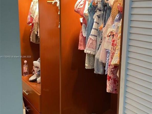 1634 N 15th terrace, Hollywood FL 33020