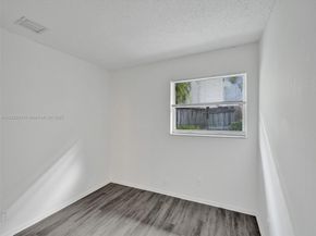 3775 NW 116th Ter, Coral Springs FL 33065
