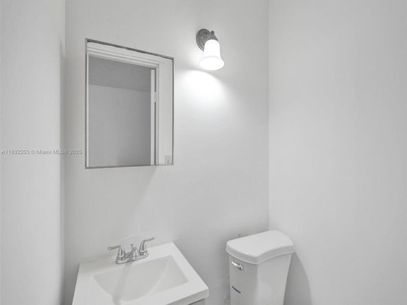 3775 NW 116th Ter, Coral Springs FL 33065